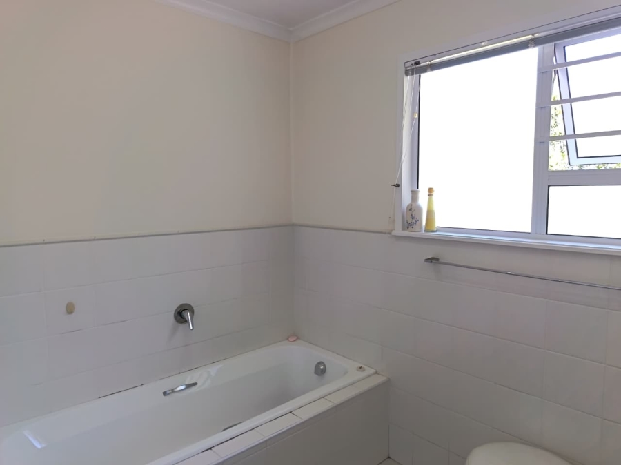 4 Bedroom Property for Sale in Bergsig Western Cape